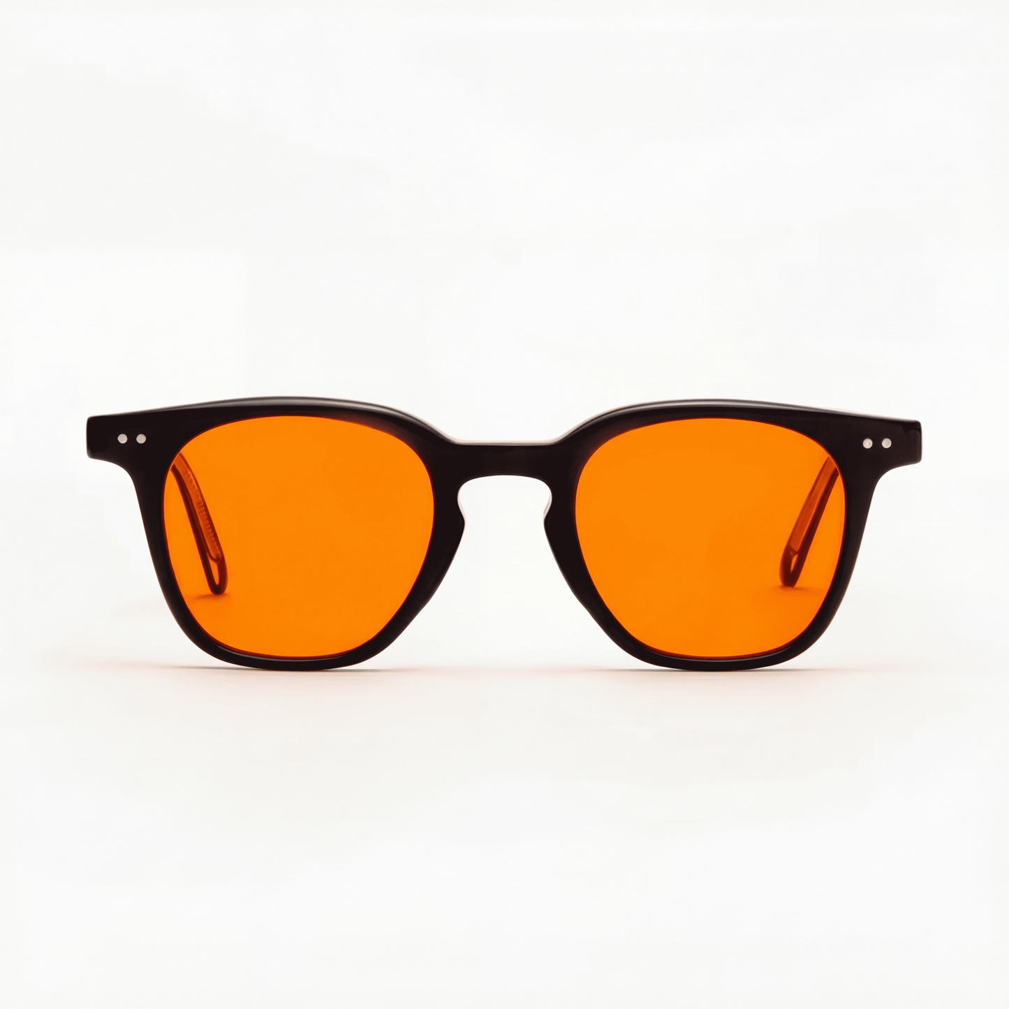 Newton – Focus Glasses · Daytime Protection